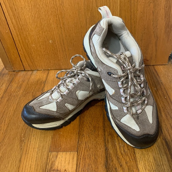 LL Bean Hiking Trails Camping Shoes Low cut Lace up Boots Shoes L.L.Bean W SZ 9 - Picture 9 of 13